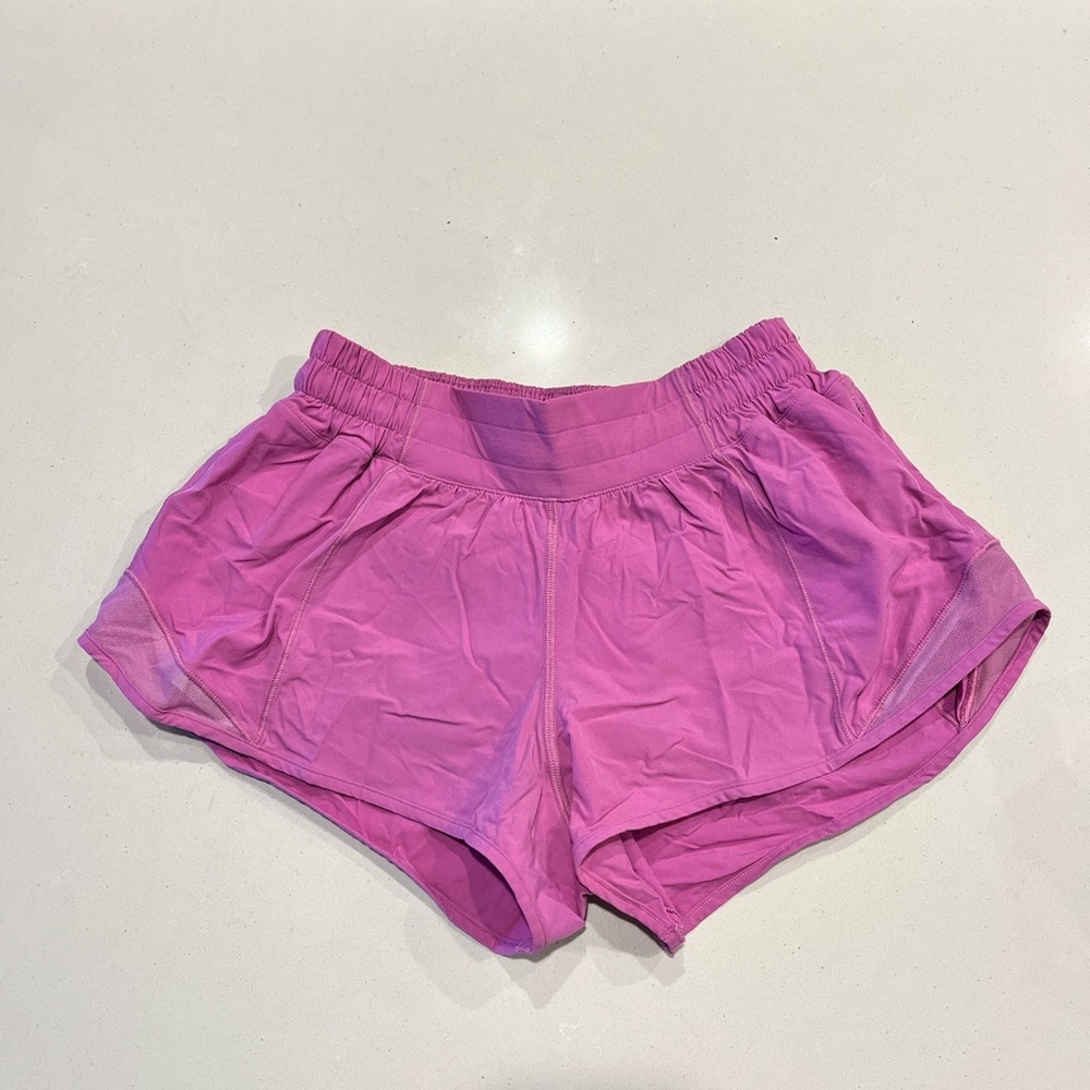 Lululemon Hotty Hot Short Low Rise 2.5”